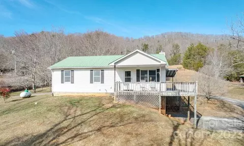 66 Fox Branch Rd, Fairview, NC 28730 photo 2