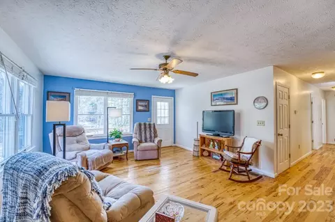 66 Fox Branch Rd, Fairview, NC 28730 photo 8