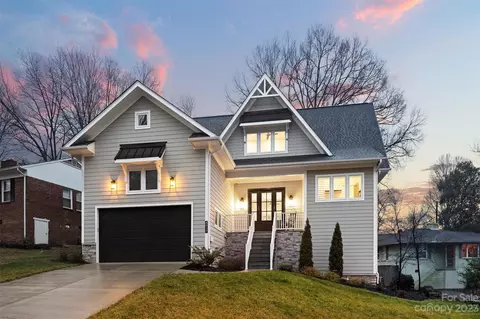 4917 Valley Stream Rd, Charlotte, NC 28209