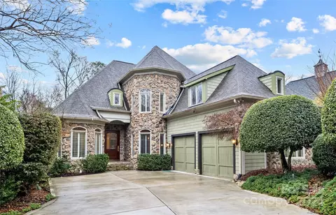 2241 Vauxhall Ct, Charlotte, NC 28226