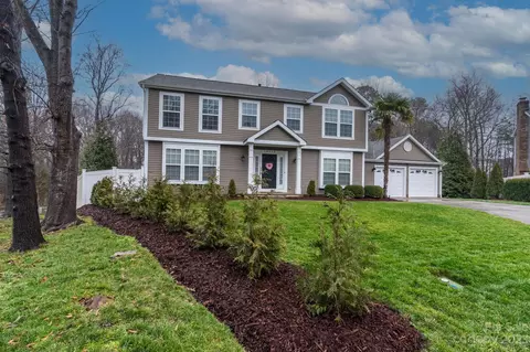 14513 Slate Ct, Pineville, NC 28134