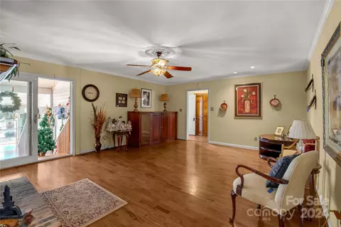 Living - 1309 Kent Dr, Lancaster, SC 29720 photo 1 of 2