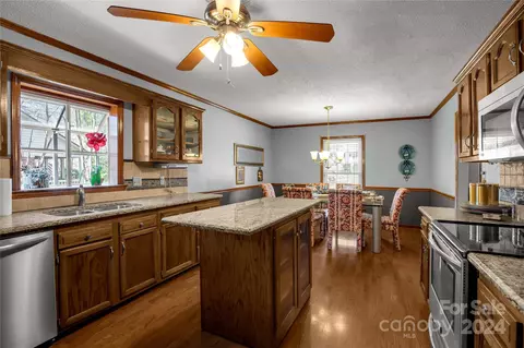 Kitchen - 1309 Kent Dr, Lancaster, SC 29720 photo 3 of 3