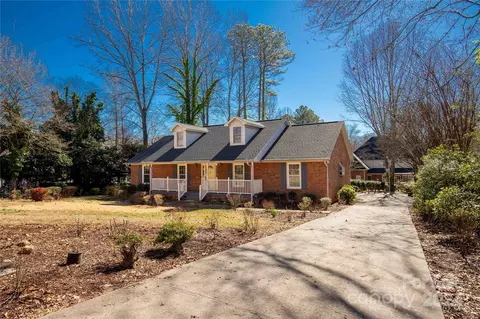 Exterior - 1309 Kent Dr, Lancaster, SC 29720 photo 3 of 9