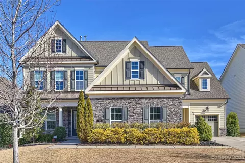 414 Kirkbride Ct, Fort Mill, SC 29715