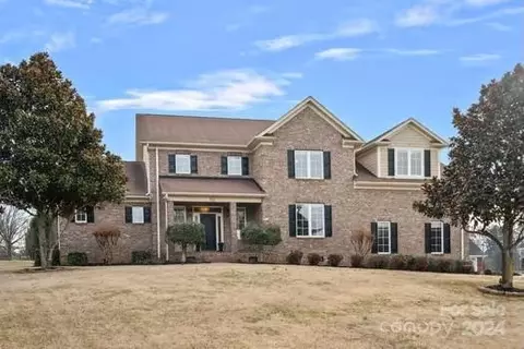 157 Savannah Crossing Dr, Mooresville, NC 28115