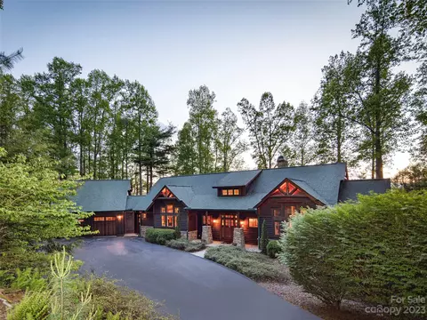 184 Mount Hebron Rd, Hendersonville, NC 28739