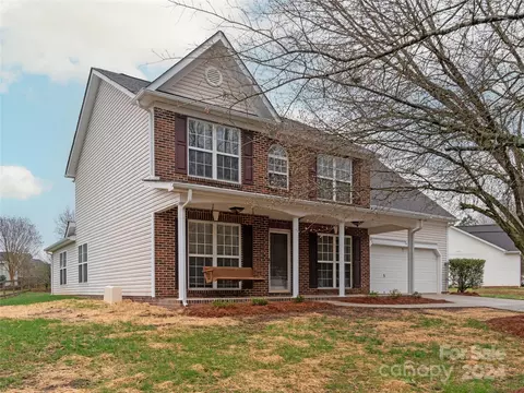 1017 Enderbury Dr, Indian Trail, NC 28079