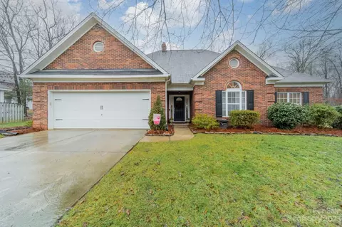4602 Rocky Falls Ct, Indian Trail, NC 28079