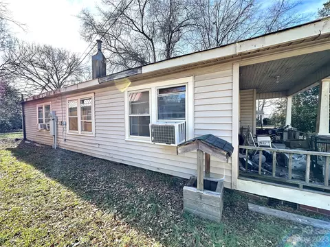 1852 Grace Ave, Lancaster, SC 29720 photo 3