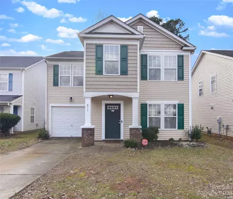 611 Tribune Dr, Charlotte, NC 28214