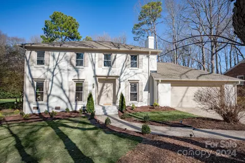6801 Pleasant Dr, Charlotte, NC 28211