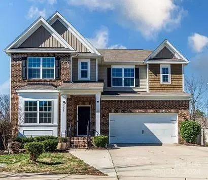 8235 Pamplin Ct, Charlotte, NC 28273