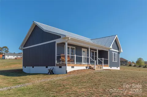 Exterior - 27 Pilgrims Path Ln, Alexander, NC 28701 photo 2 of 10