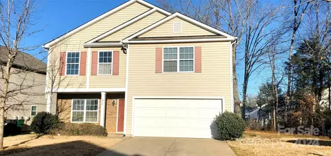6814 Nathan Dr, Charlotte, NC 28269