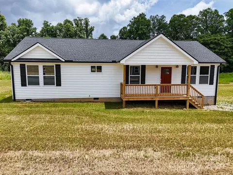 171 Tuttle Rd, Hendersonville, NC 28792