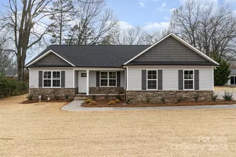 1136 Union S St S, Concord, NC 28025