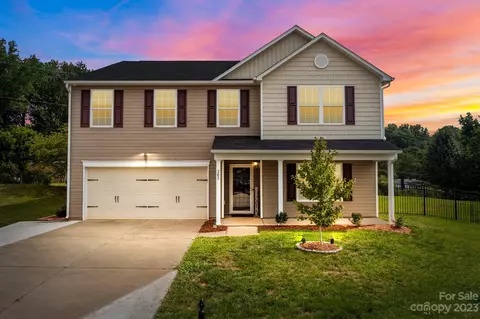 305 Lizbeth Ln, China Grove, NC 28023