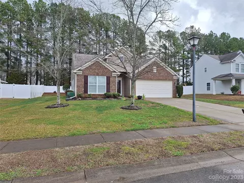 165 Morning Sun Dr, Mooresville, NC 28115