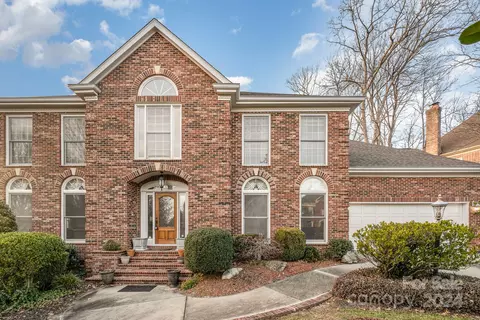 9621 Sweet Cedar Ln, Charlotte, NC 28210