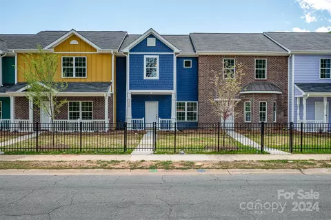 2029 Catherine Simmons Ave, Charlotte, NC 28216