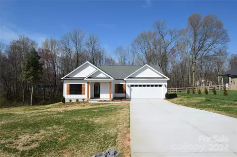 Exterior - 3037 Buffet Ln, Monroe, NC 28110 photo 2 of 9