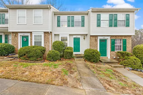 567 Lex Dr, Charlotte, NC 28262