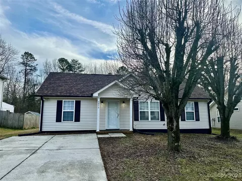 6035 Derek Christopher Ct, Charlotte, NC 28214