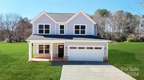 11409 Pump Station Rd, Charlotte, NC 28216