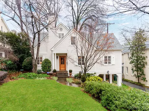 2213 Colony Rd, Charlotte, NC 28209