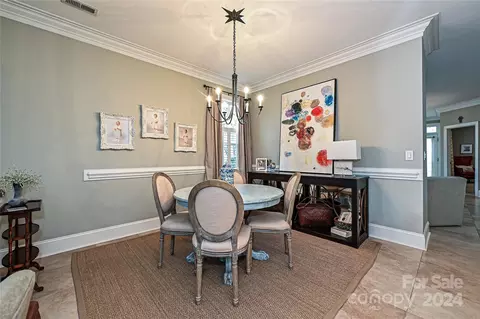 Dining - 429 Ohenry Ave, Davidson, NC 28036 photo 2 of 2