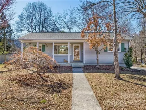 104 Barnett St, East Flat Rock, NC 28726