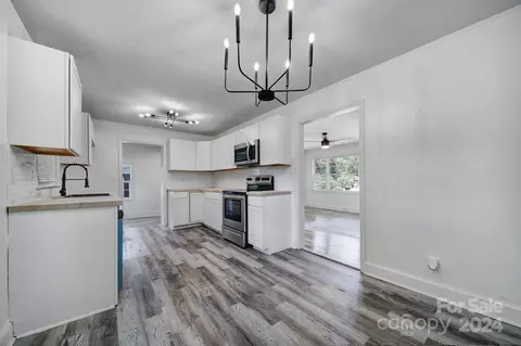 1838 Eastway Dr, Charlotte, NC 28205