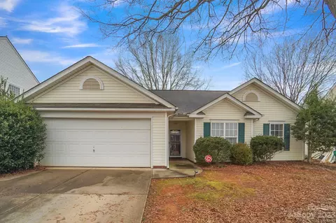 9953 Brawley Ln, Charlotte, NC 28215