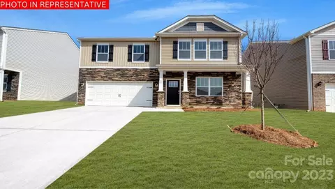 173 Scotsway Ct, Troutman, NC 28166