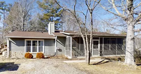26 Morningside Dr, Weaverville, NC 28787