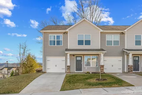 111 Gregory Ct, Weaverville, NC 28787