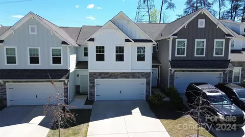 1140 Streamside Ln, York, SC 29745