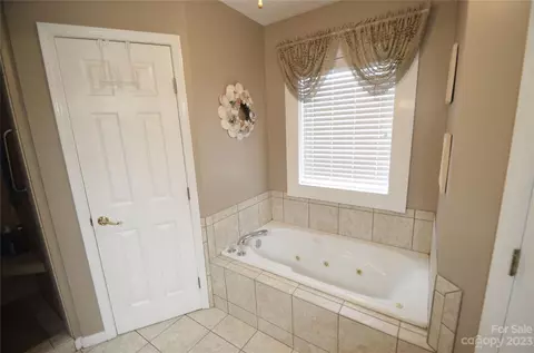 505 1st N Ave N, Conover, NC 28613 photo 12