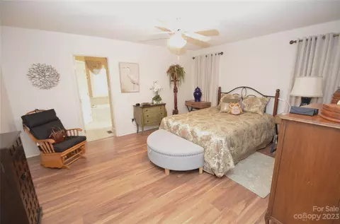 505 1st N Ave N, Conover, NC 28613 photo 10