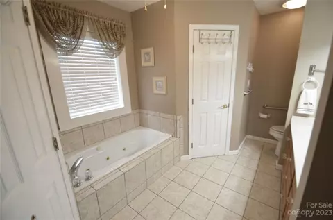 505 1st N Ave N, Conover, NC 28613 photo 11