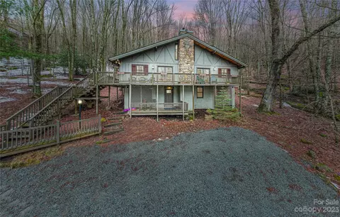 127 Lakeledge Cir, Beech Mountain, NC 28604 photo 4