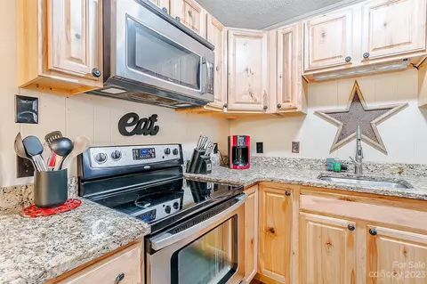 127 Lakeledge Cir, Beech Mountain, NC 28604 photo 8