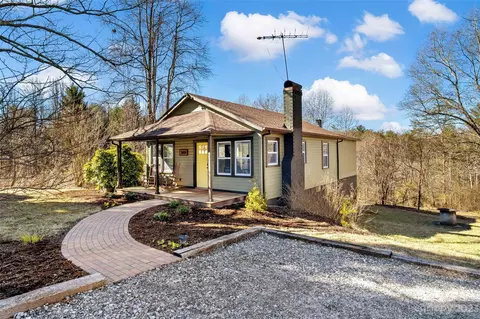 3888 Frank Whisnant Rd, Morganton, NC 28655