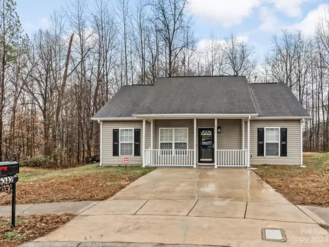6342 Derryfield Dr, Charlotte, NC 28213