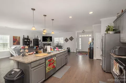 2412 Grayson Pkwy, Monroe, NC 28110 photo 5