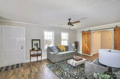 219 Harris Ave, Elkin, NC 28621 photo 8
