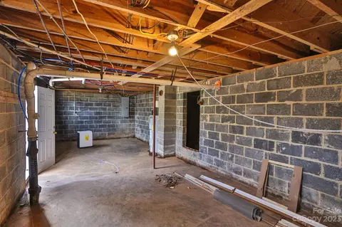 219 Harris Ave, Elkin, NC 28621 photo 39