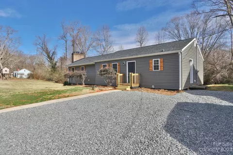 219 Harris Ave, Elkin, NC 28621