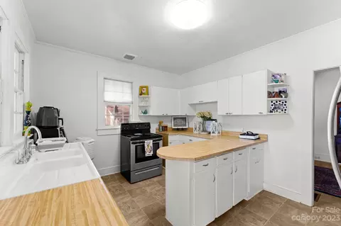 Kitchen - Windy Road, Concord, NC 28027 photo 1 of 1